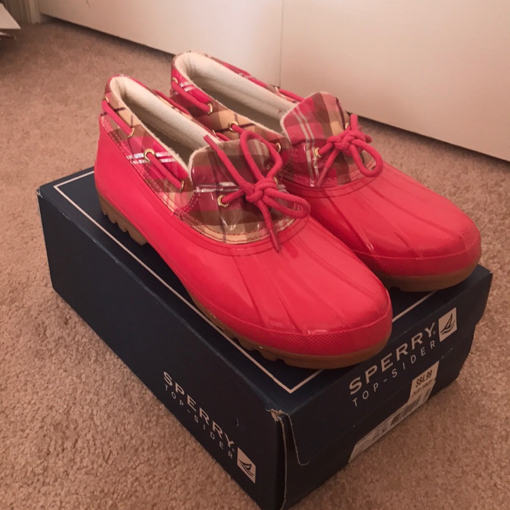 Sperry duck shoes; brand new; 9 1/2